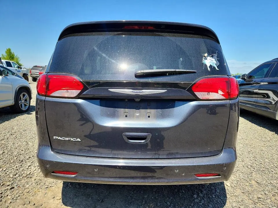 2019 CHRYSLER PACIFICA L  