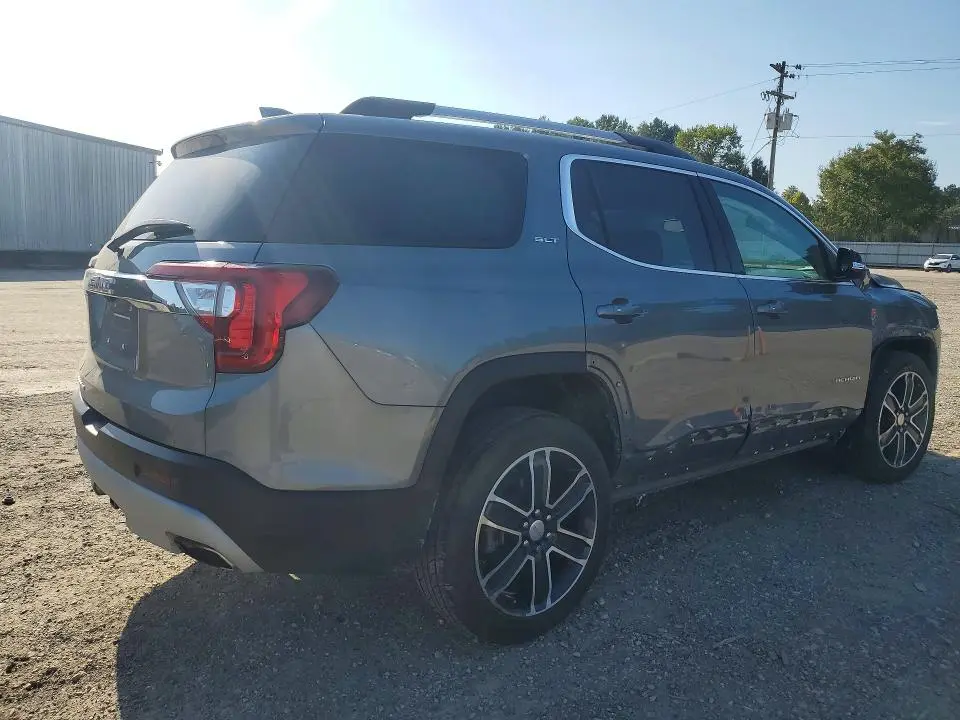 2022 GMC ACADIA SLT  