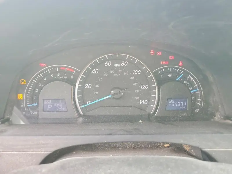 2012 TOYOTA CAMRY LE  