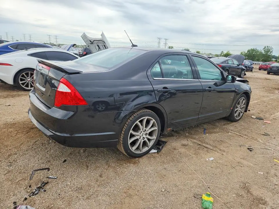 2011 FORD FUSION SE  
