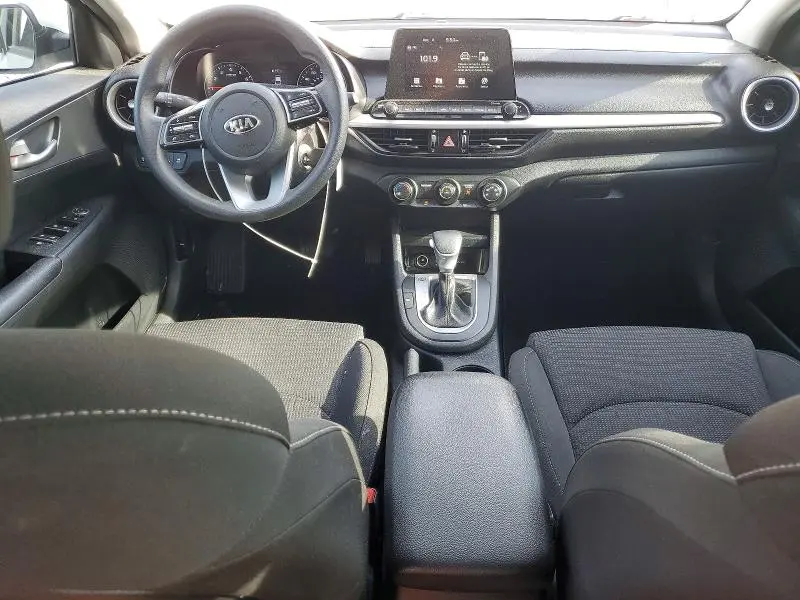 2021 KIA FORTE FE  