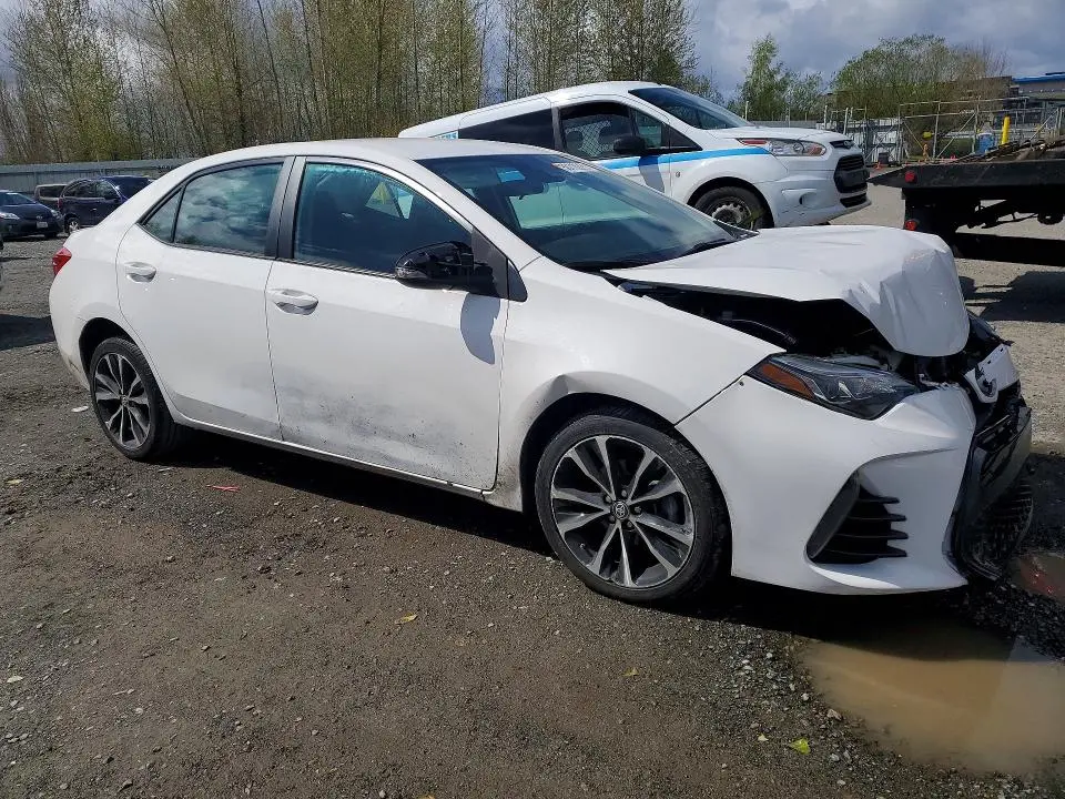 2019 TOYOTA COROLLA SE  