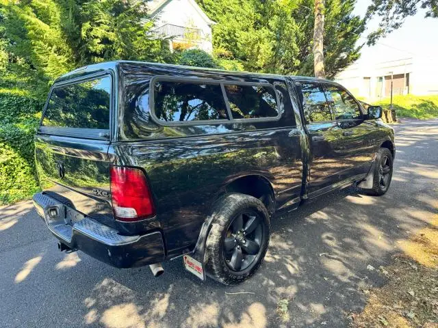 2016 RAM 1500 ST
