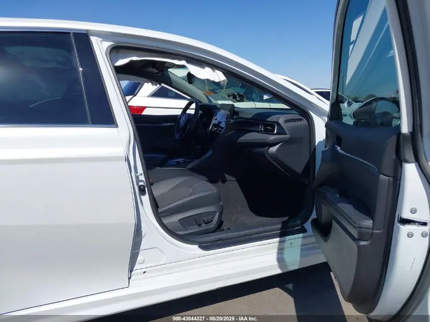 2024 TOYOTA CAMRY HYBRID XSE