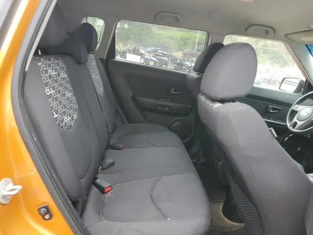 2011 KIA SOUL +  
