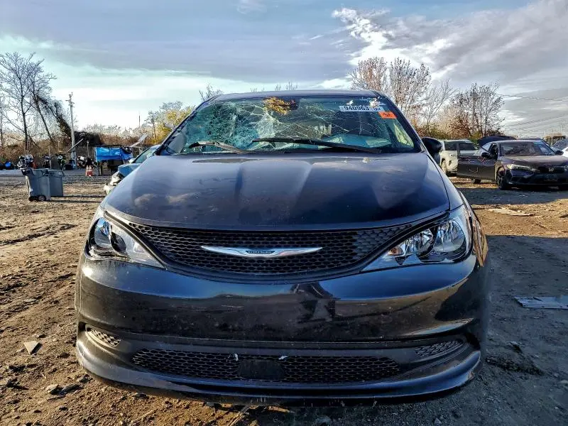 2024 CHRYSLER VOYAGER LX  