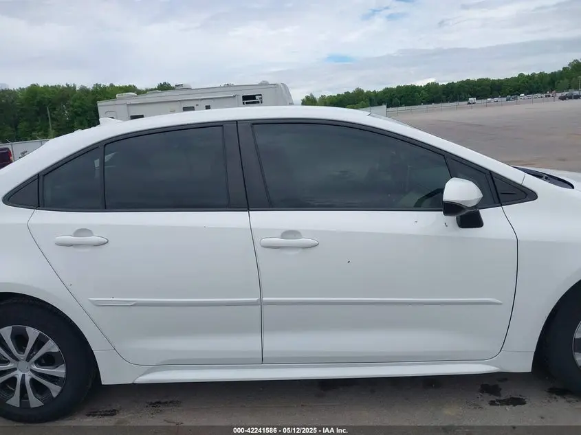 2022 TOYOTA COROLLA HYBRID LE