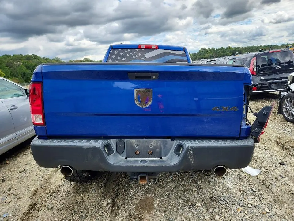 2014 RAM 1500 ST  