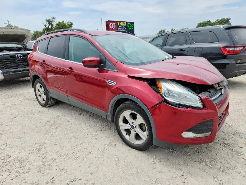 2016 FORD ESCAPE SE  