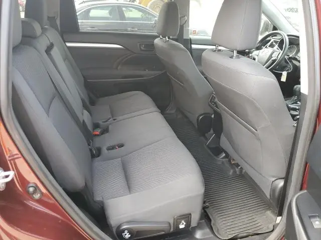 2017 TOYOTA HIGHLANDER LE  