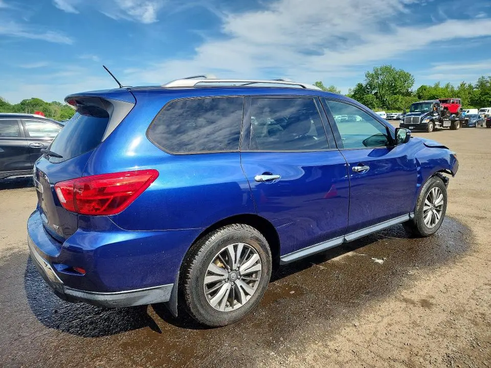 2017 NISSAN PATHFINDER S  