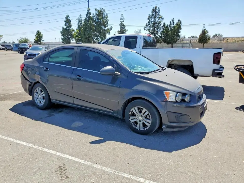 2015 CHEVROLET SONIC LT  