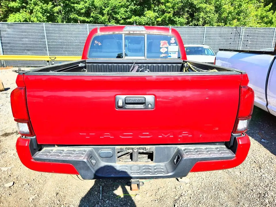 2019 TOYOTA TACOMA SR  