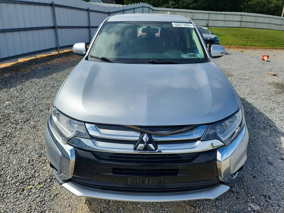 2016 MITSUBISHI OUTLANDER SE  