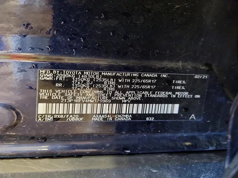 2021 TOYOTA RAV4 XLE  