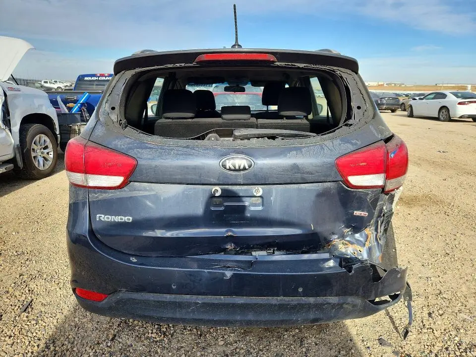 2015 KIA RONDO   