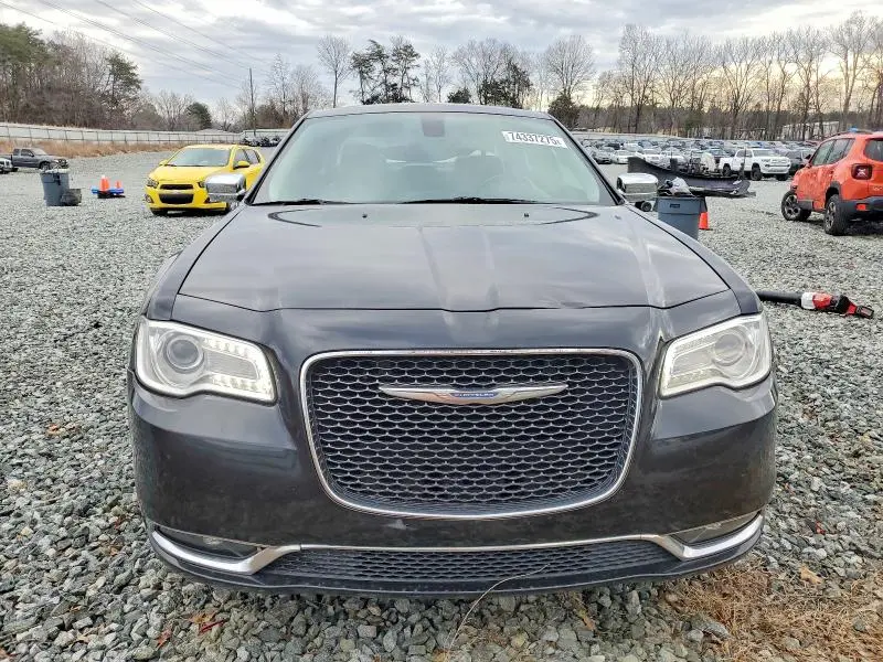 2017 CHRYSLER 300C   