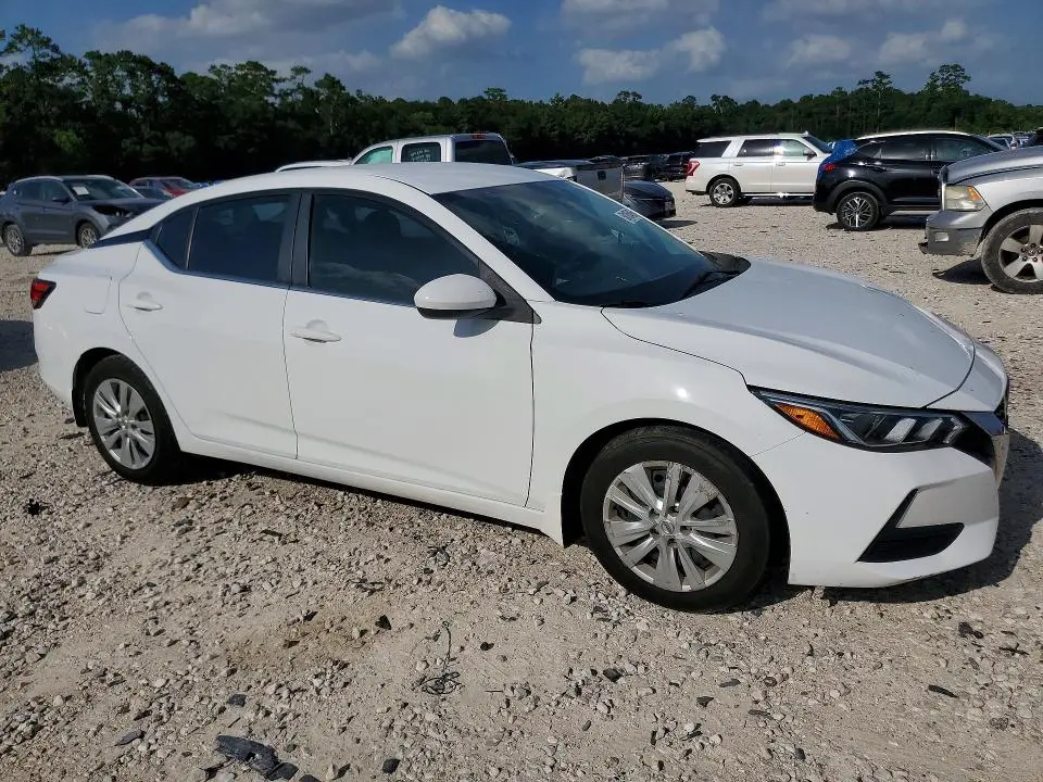 2022 NISSAN SENTRA S  