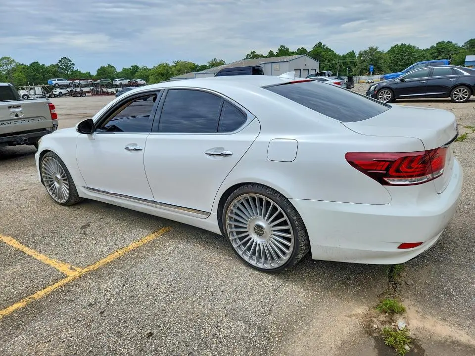 2015 LEXUS LS 460  