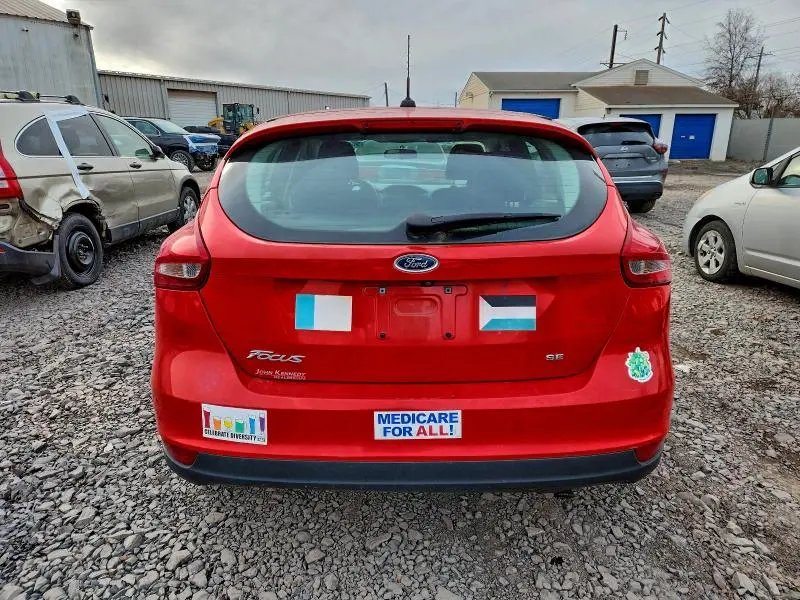 2017 FORD FOCUS SE  