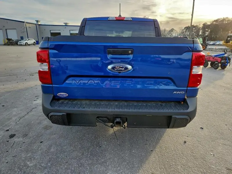 2024 FORD MAVERICK XLT  