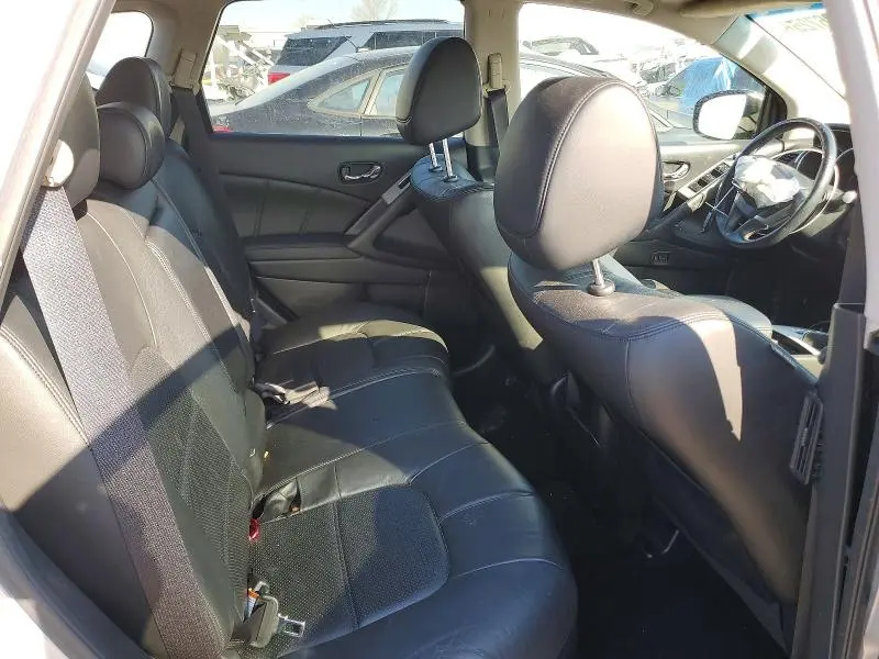 2013 NISSAN MURANO S  