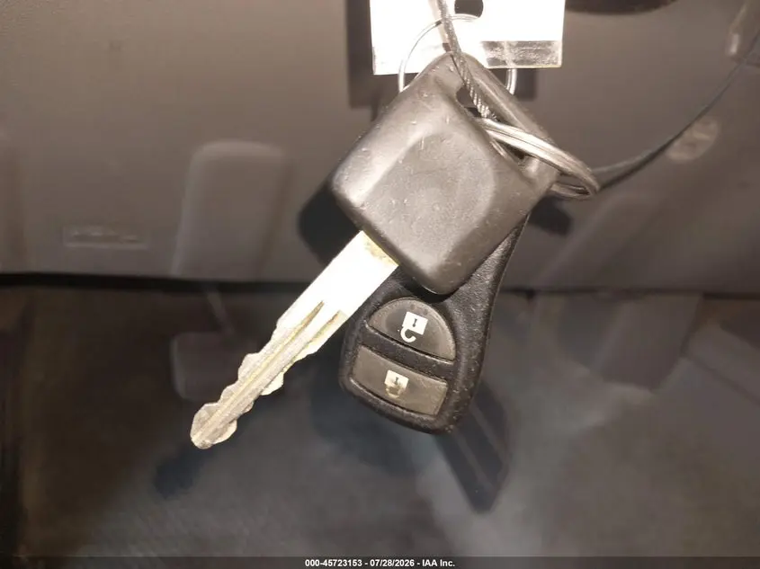 2016 NISSAN FRONTIER SV