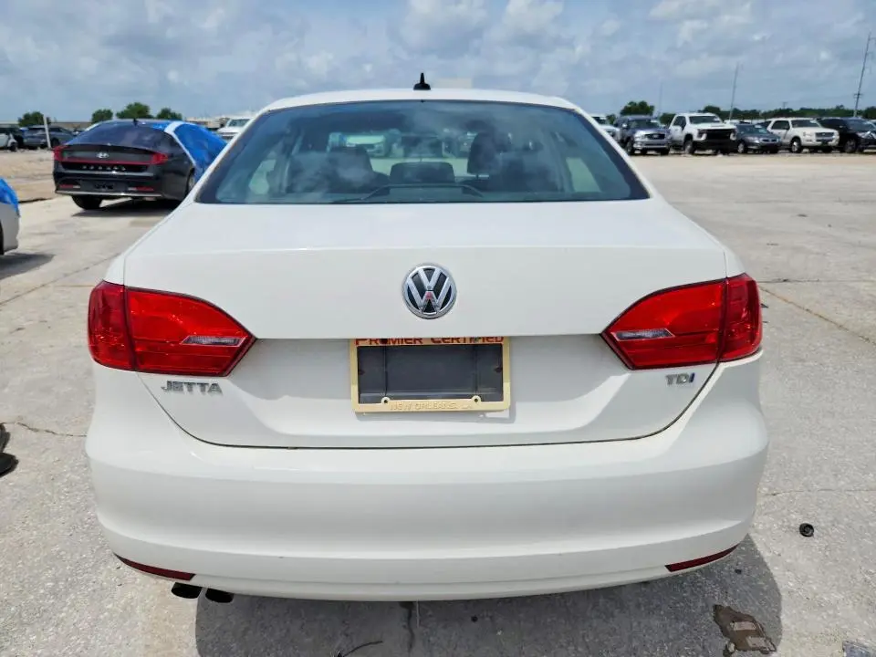 2013 VOLKSWAGEN JETTA TDI  