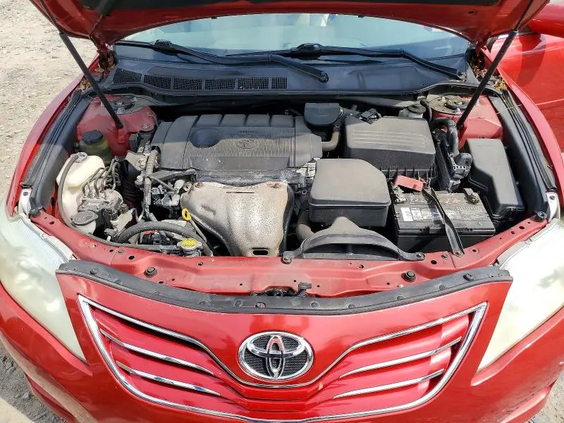 2011 TOYOTA CAMRY XLE  