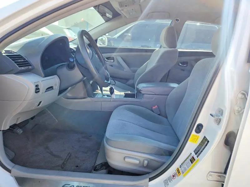 2011 TOYOTA CAMRY LE  