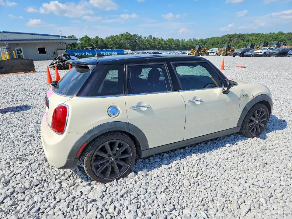 2015 MINI COOPER S  