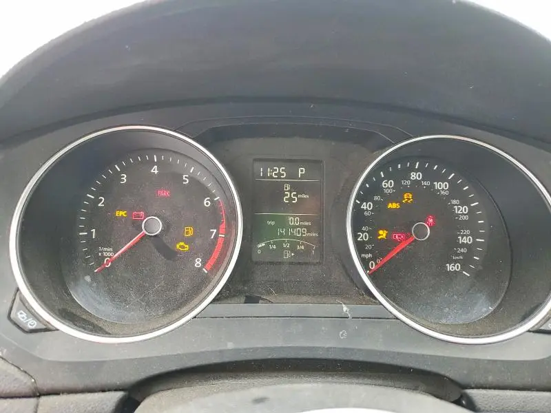 2015 VOLKSWAGEN JETTA BASE  