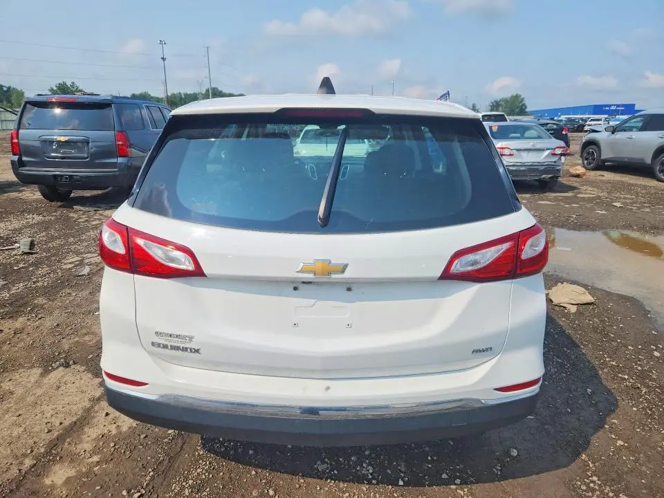 2018 CHEVROLET EQUINOX LS  