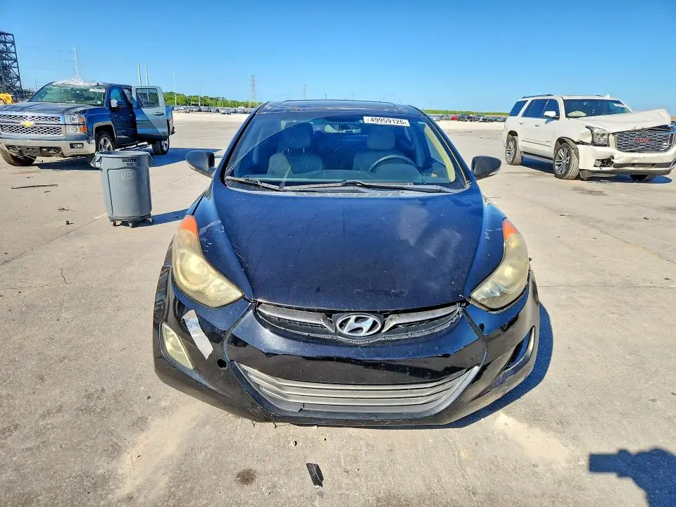 2013 HYUNDAI ELANTRA   