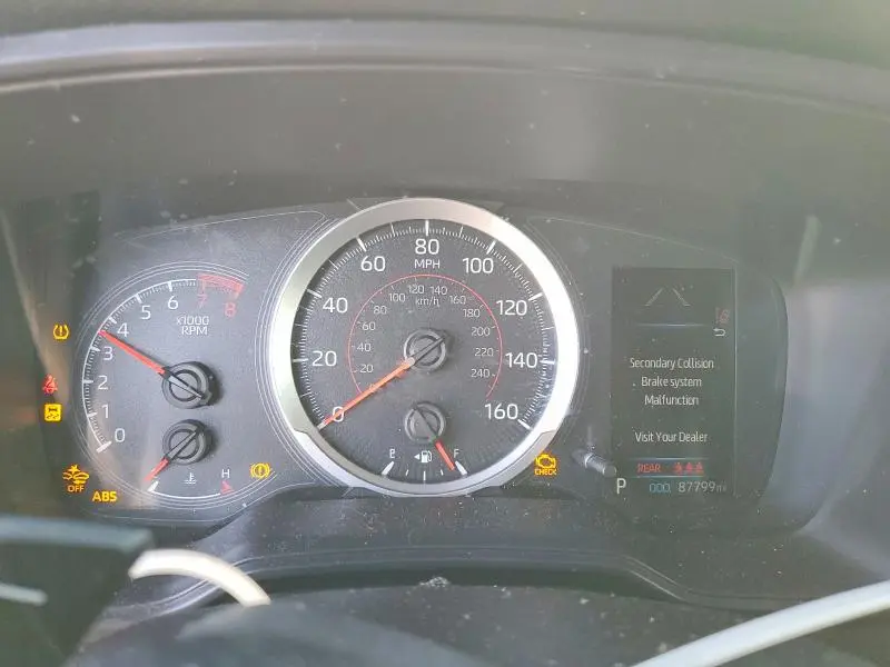 2021 TOYOTA COROLLA SE  