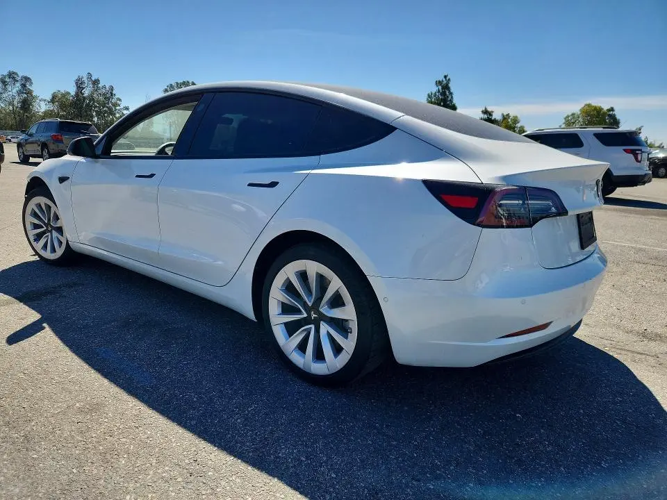 2021 TESLA MODEL 3   