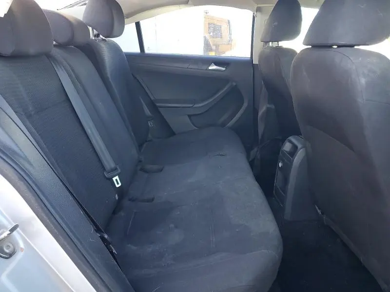 2015 VOLKSWAGEN JETTA BASE  