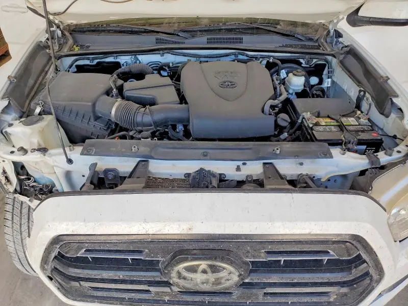 2019 TOYOTA TACOMA SR V6  