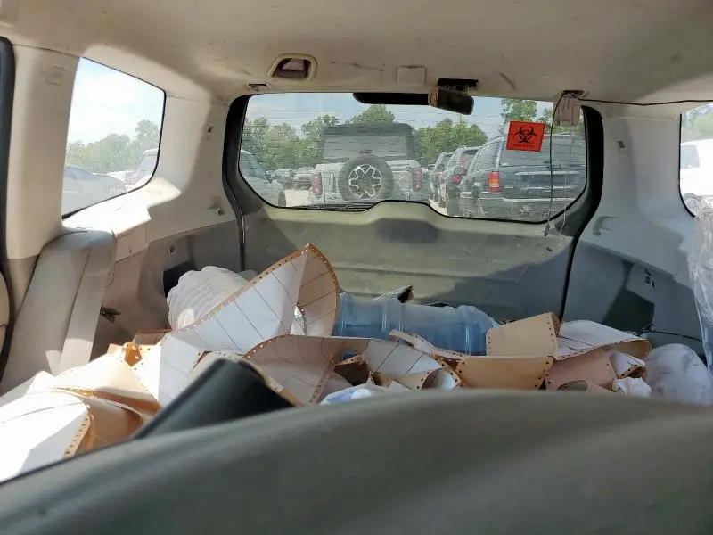 2010 SUBARU FORESTER XS  