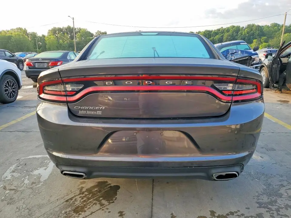 2016 DODGE CHARGER SE  