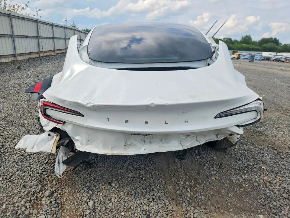 2025 TESLA MODEL 3   