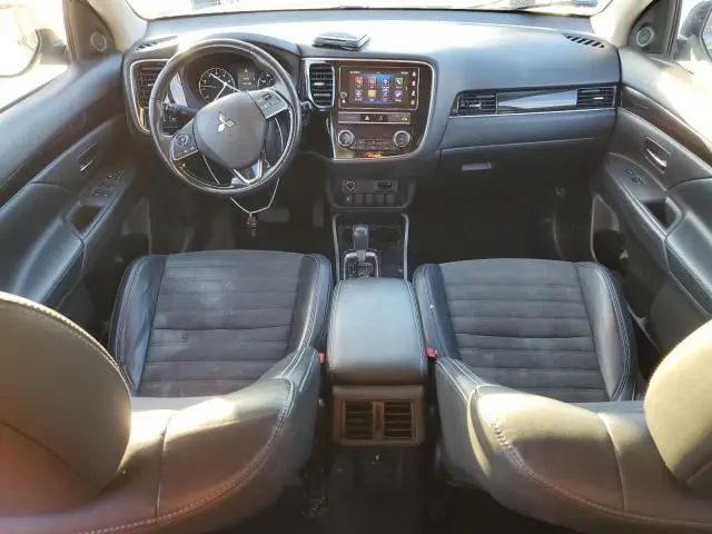 2019 MITSUBISHI OUTLANDER SE  