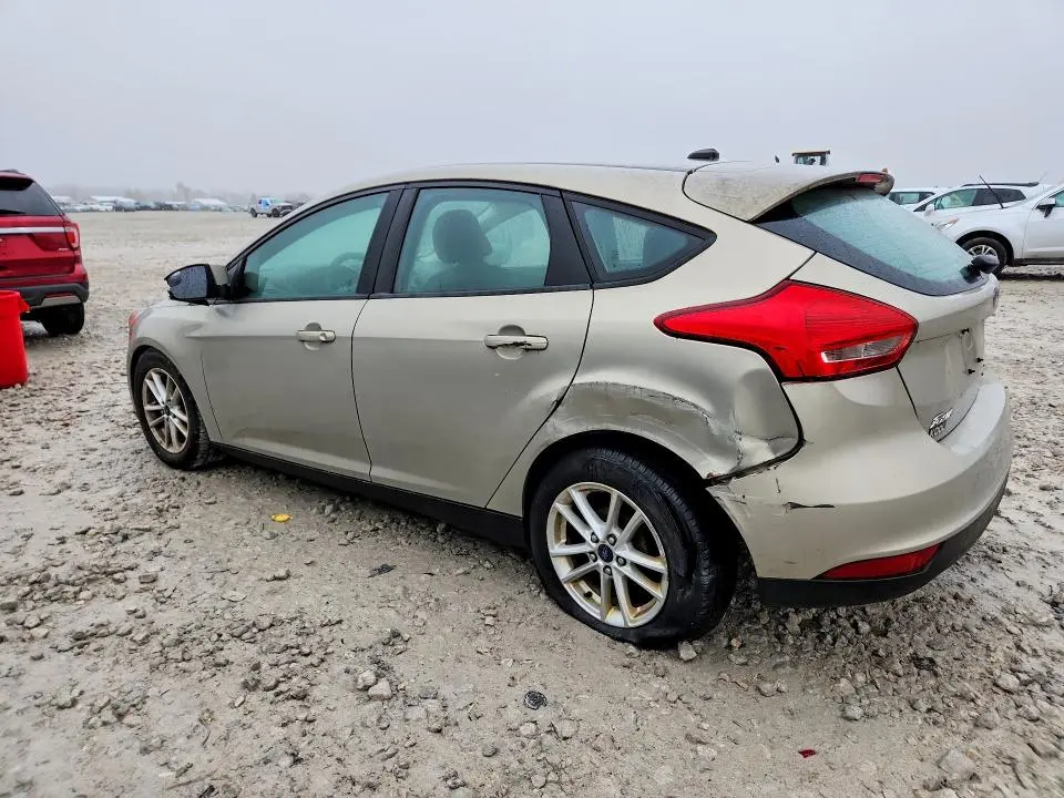 2016 FORD FOCUS SE  