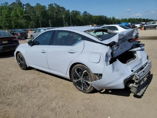 2024 NISSAN ALTIMA SR  