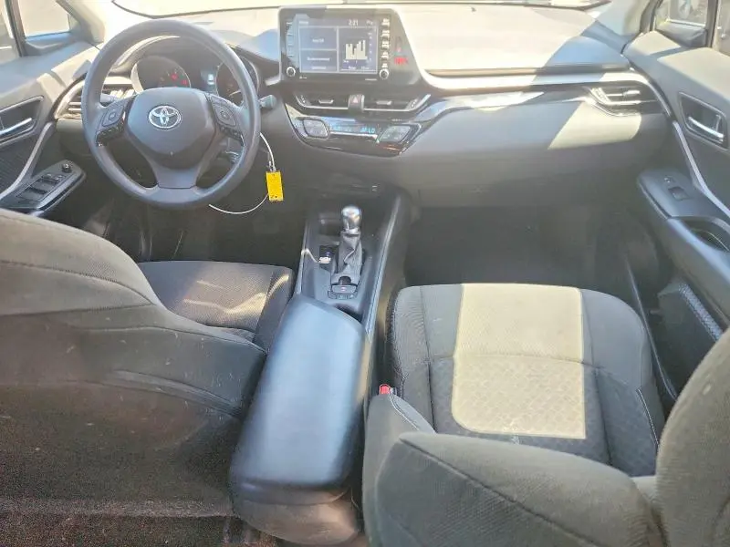 2021 TOYOTA C-HR LE  