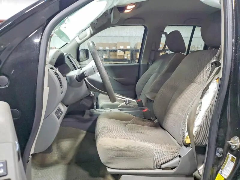 2018 NISSAN FRONTIER SV  
