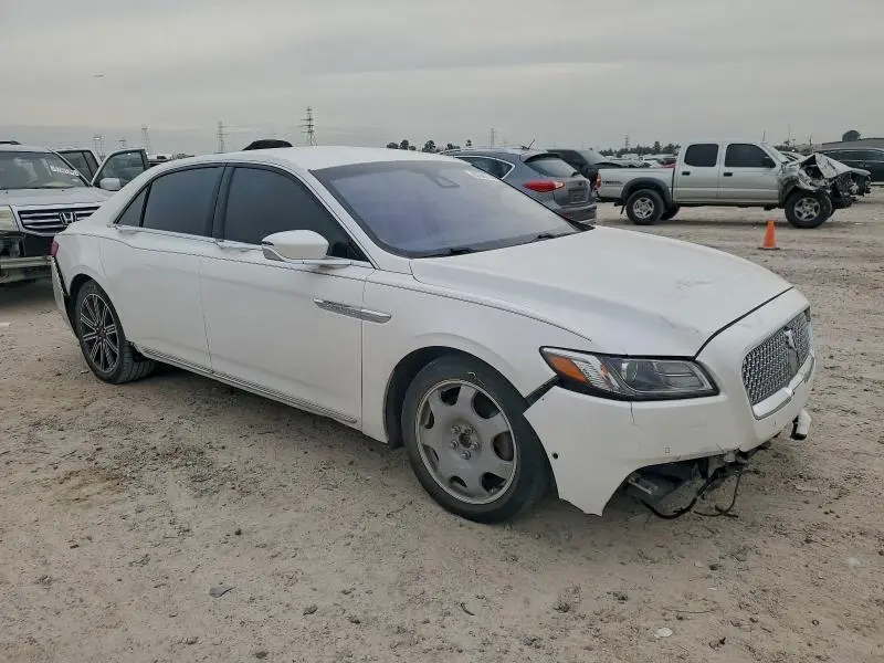 2017 LINCOLN CONTINENTAL RESERVE  