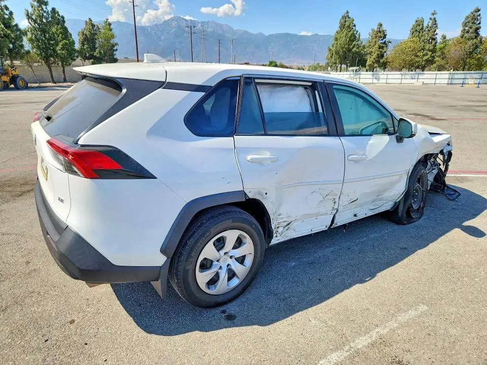 2023 TOYOTA RAV4 LE  