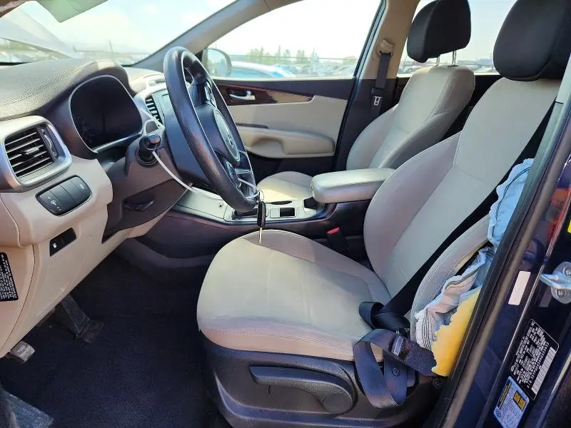 2017 KIA SORENTO LX V6  
