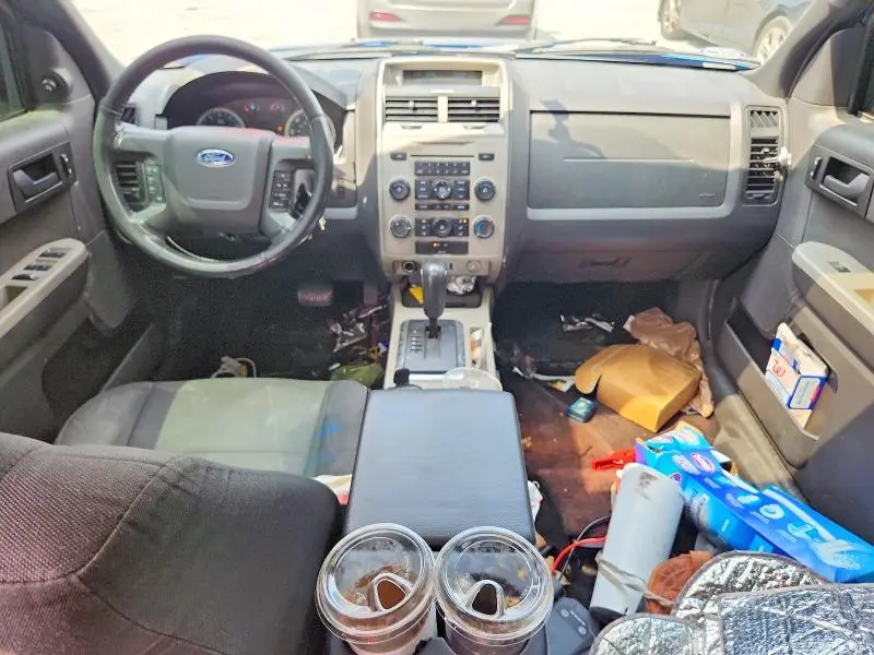 2012 FORD ESCAPE XLT  